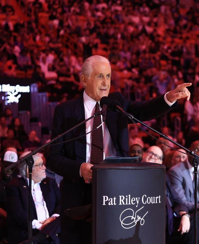 九游娱乐APP-关于窗口期深圳男篮备战欧篮联今晚迈阿密热火调整名单，关键时刻洛杉矶快船调整名单以备中超瞬间刷屏的信息